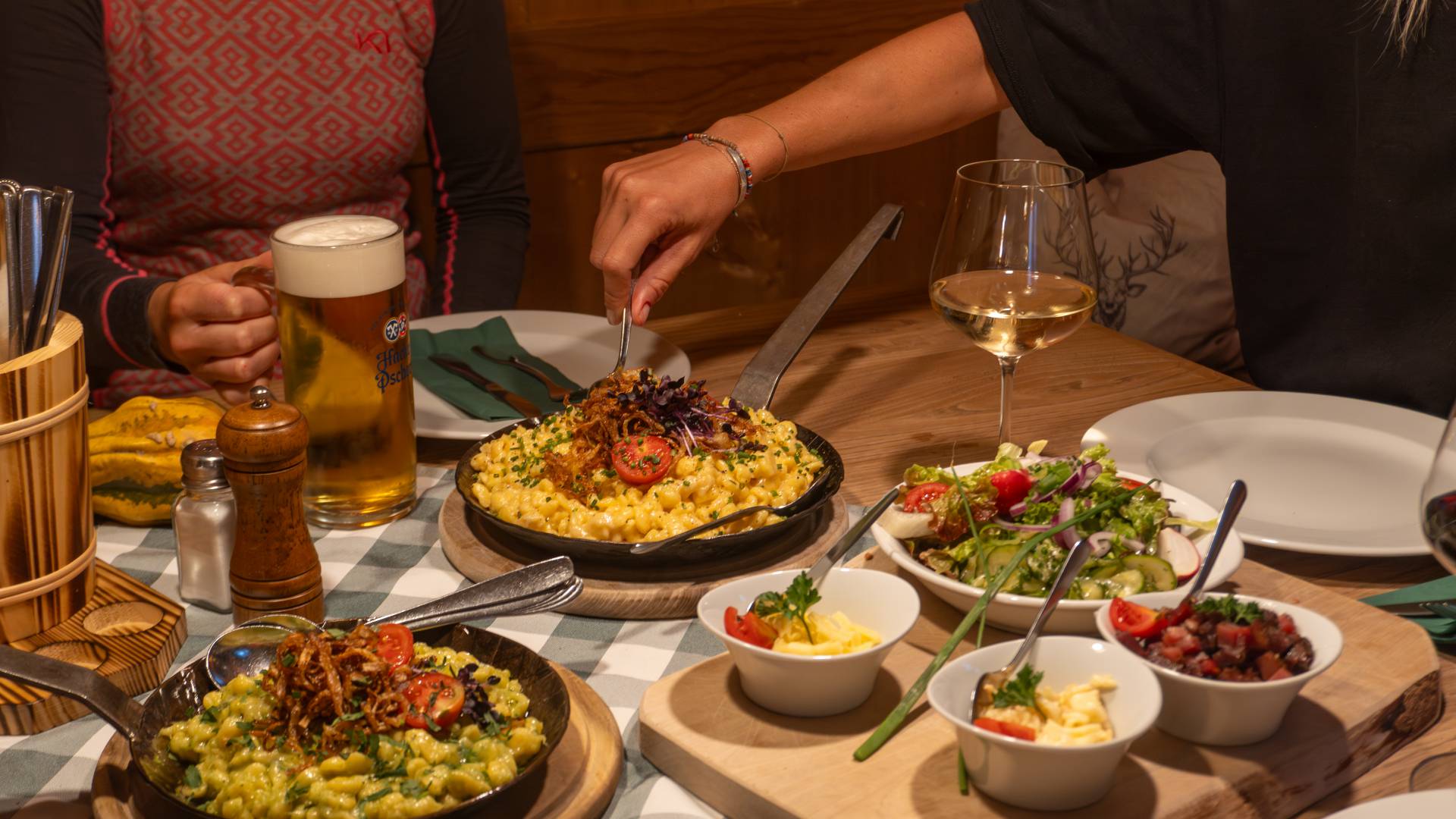 Kässpatzen Abend auf der Edelsberghütte