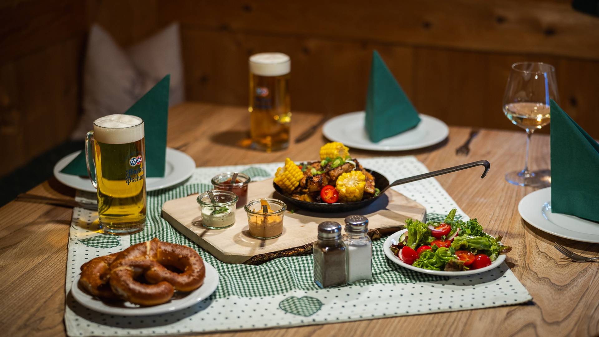 Spareribs Abend in der Gaststube der Edelsberghütte in Pfronten