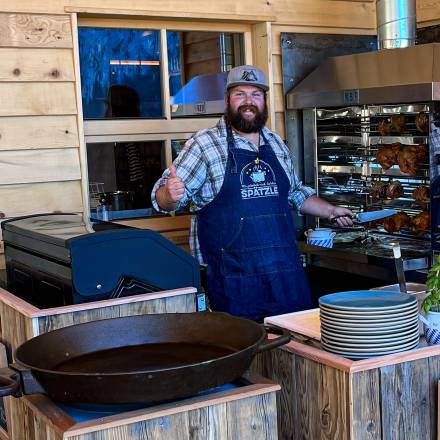 Grillabend auf der Hütte im Allgäu